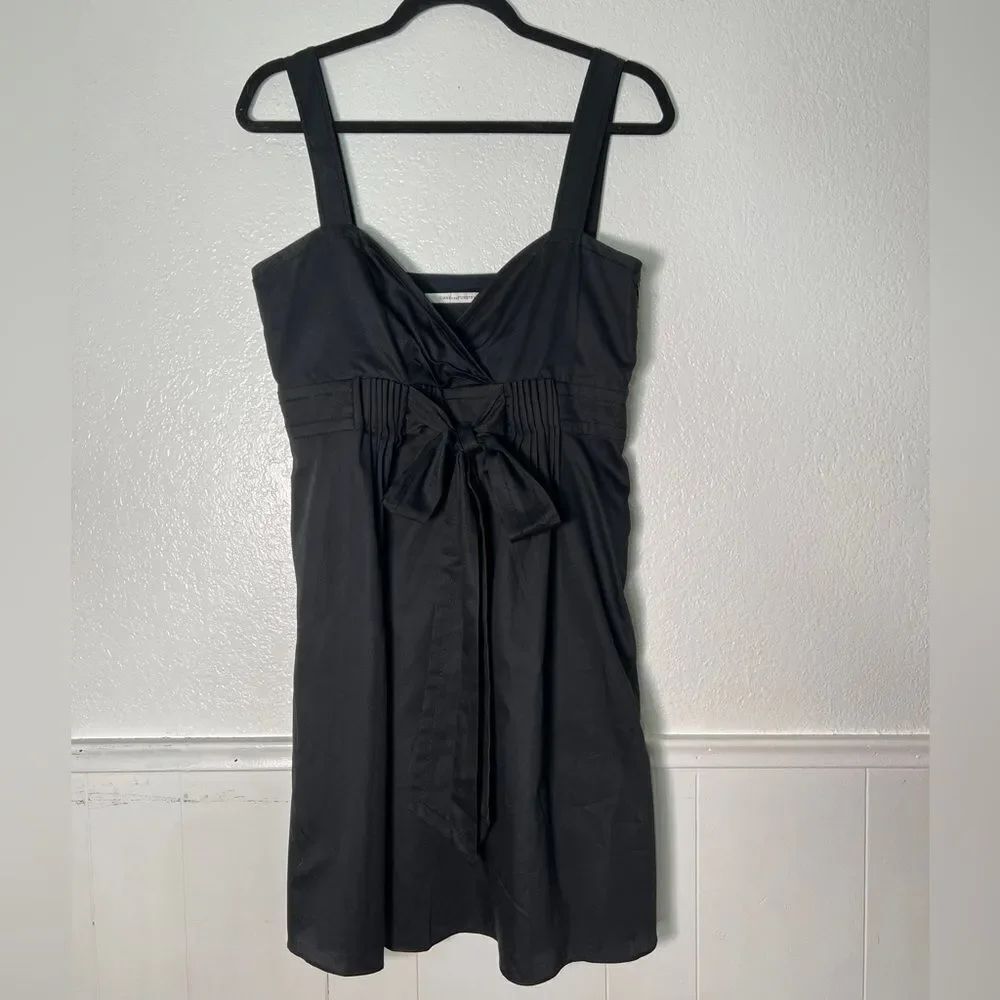 Diane Von Furstenberg retro vintage little black dress with bow 6